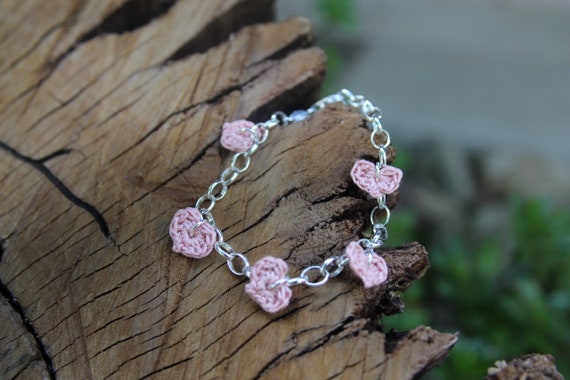 Light pink bracelet deals