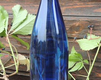 Lantern Riesling bottle in blue