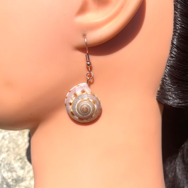 seashell earrings, seashell jewelry, Ariel earrings, mermaid earrings, beach earrings, tropical earrings, tropical jewelry, seashells