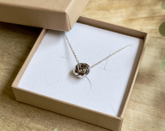 Collana con nodo // amante dei nodi // regalo con nodo // ciondolo con nodo // collana in argento sterling // gioielli in argento // nodo da marinaio // fare il nodo //