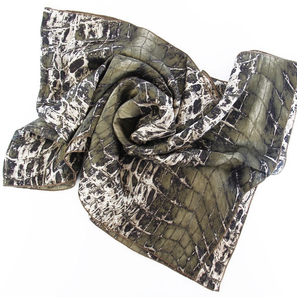 Groene beige Leopard Silk sjaal cadeau.