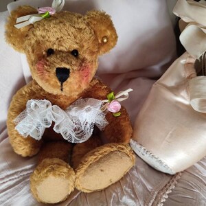 Älteres Zauberhaftes Bärchen Teddy als ballerina Teddybär brocante shabby chic nostalgie ballett Vintage florentinerspitze Bild 7