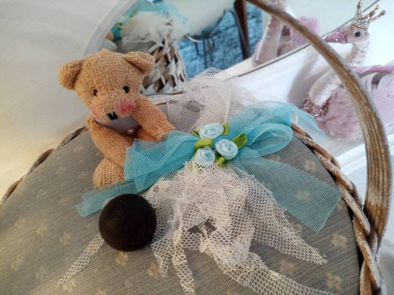 Vintage Retro nähkorb nähkiste mit Teddy shabby chic brocante Einzelstück Bild 4