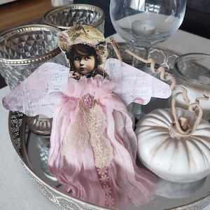 Duży aniołek lalka anioł stróż wykonany z kartonu ozdobny wieszak retro nostalgiczny brocante shabby chic dekoracja świąteczna