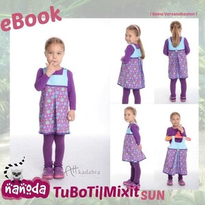 Könnte beinhalten: Ebook-Schnittmuster für ein lila-blaues Kleid mit Blumenmuster. Das Kleid hat ein blaues Oberteil und einen lila Rock mit weißen Punkten. Das Kleid wird an einem jungen Mädchen gezeigt, das lila Leggings trägt. Der Text "eBook" ist oben im Bild in Pink. Der Text "! Keine Versandkosten!" ist oben rechts im Bild in Schwarz. Der Text "nänöda TuBoTiTjMixit SUN" befindet sich unten im Bild.