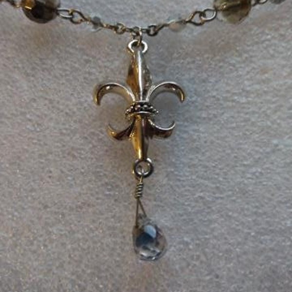 Cookie Lee Fleur-de-lis pendant