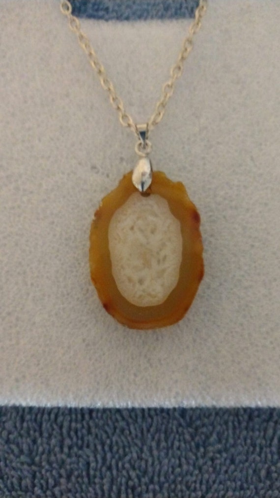 Agate geode slice pendant necklace