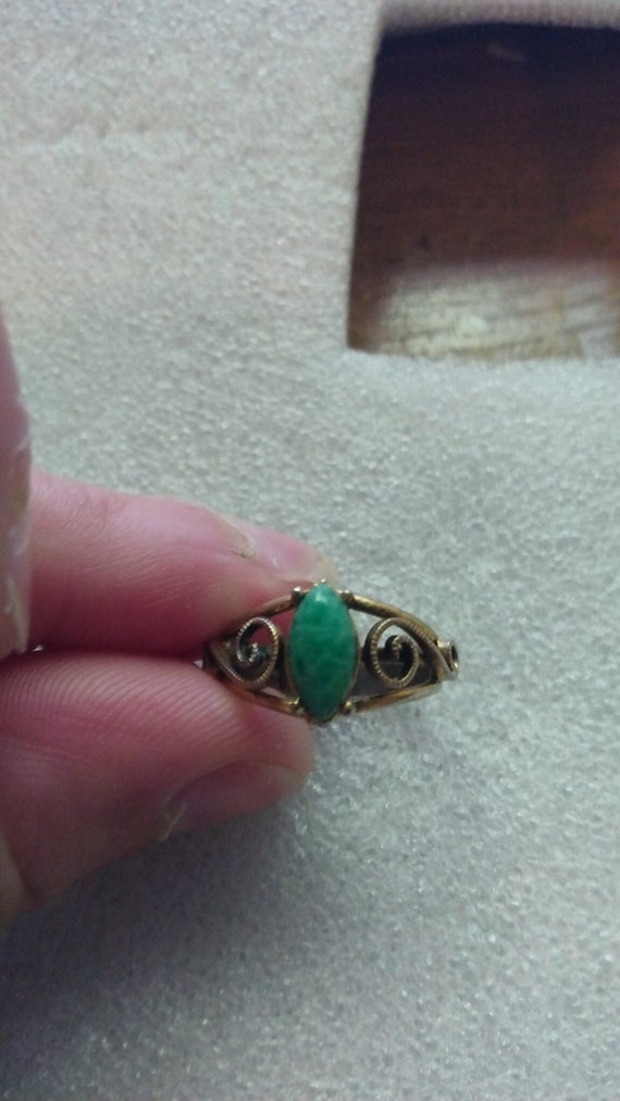 Adjustable green nephrite jade ring
