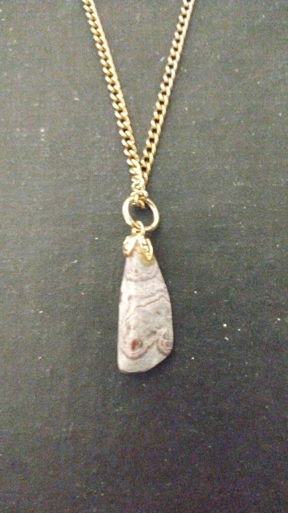 Grey and brown striped agate pendant necklace - image 1
