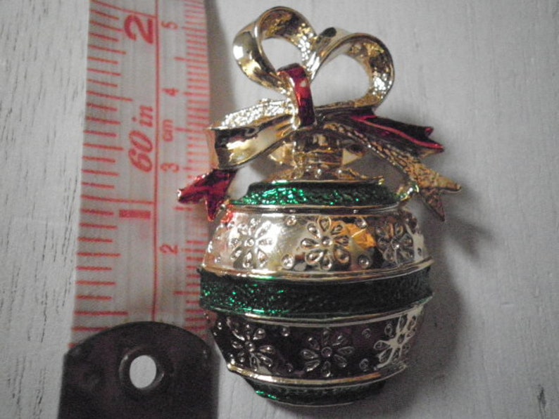 Gerry/'s Christmas ornament brooch