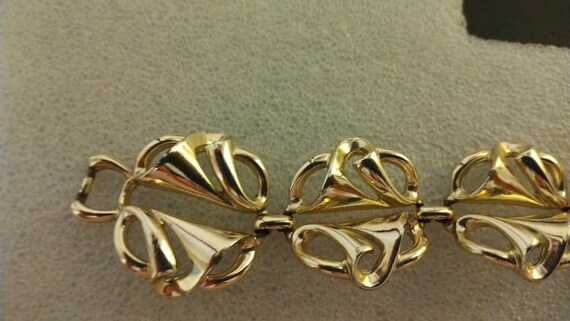 Coro gold-tone bracelet - image 3