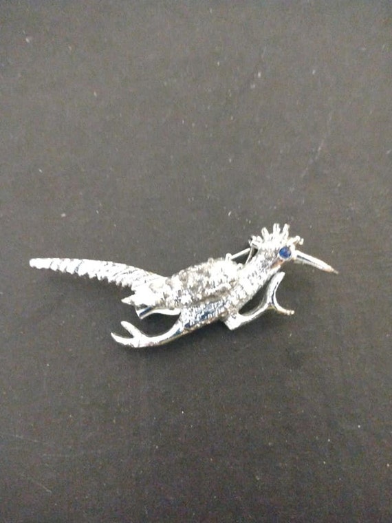 1980s-era silver-tone roadrunner brooch