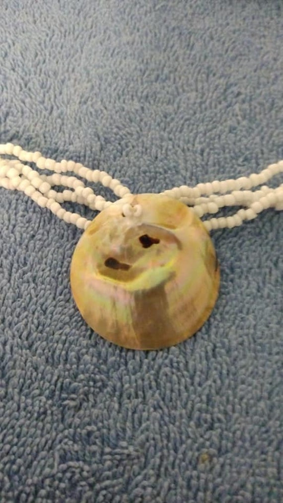 Genuine mother-of-pearl seashell necklace and bra… - image 3