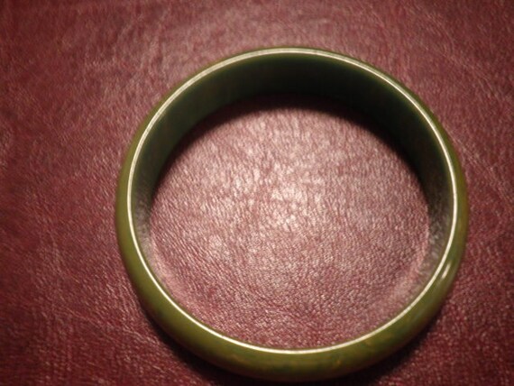 Dark green bakelite bangle - image 3