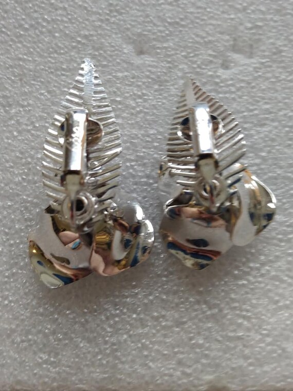 Coro silver tone rose clip-on earrings - image 4