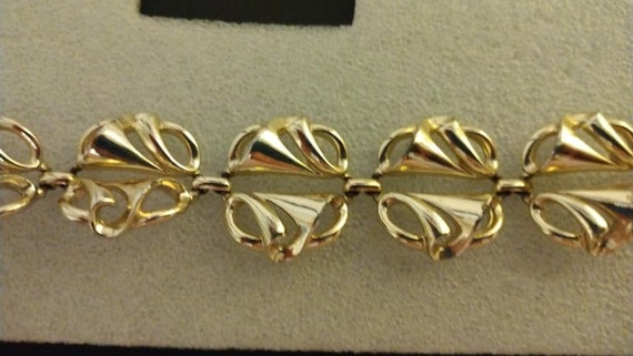 Coro gold-tone bracelet - image 5