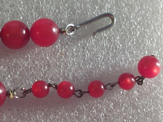 Red Moonglow Lucite necklace - image 2