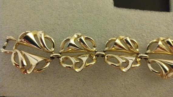 Coro gold-tone bracelet - image 4