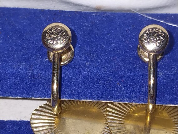 Van Dell 12k  gold-filled screwback heart earrings - image 3