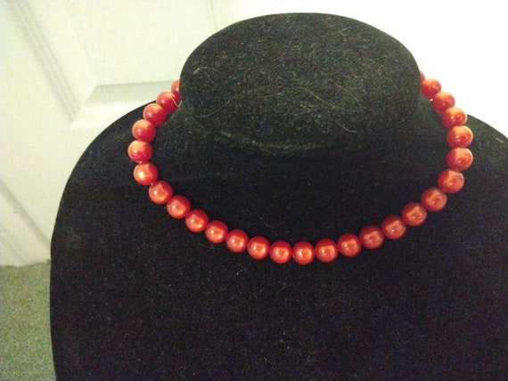 Red Moonglow Lucite necklace - image 1