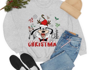 Goofy Santa Hat Unisex Heavy Blend Crewneck Sweatshirt