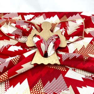 Geschenktuch Furoshiki Weihnachten rot mit Tannenbäumen Bild 1