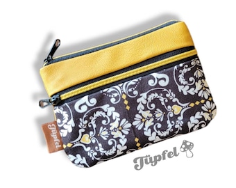 Mini purse with 2 zipped compartments