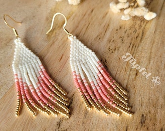 Earrings with glass beads in cream, pink and gold