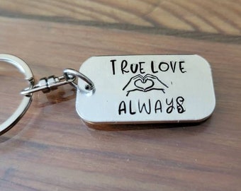 True Love Always Heart Hands with Names, Date on back, Keychain Valentine's Day Gift, Birthday Gift, Anniversary, Couple's gift I love you!