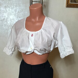Vintage 90s dirndl top, Octoberfest costume, medium size, elastic waist, short puffy sleeves, lace hem, button up front