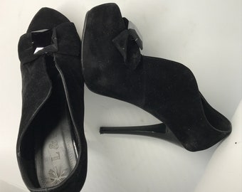 Vintage 90s black shoes, womens high heels, size 37, cone heels, pointy toe, high sole, velvet material, formal shoes