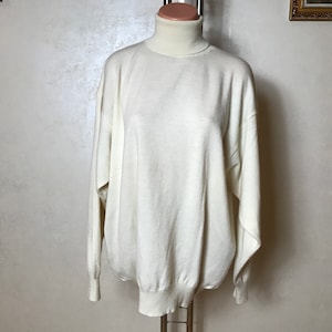 White vintage 80s turtleneck sweater, wool, long sleeves, medium size, long pullover, soft warm sweater, classic design