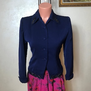 Blue vintage 40s jacket, natural fabric, sheath design, small size, collared jacket, long sleeves, beads embroidery