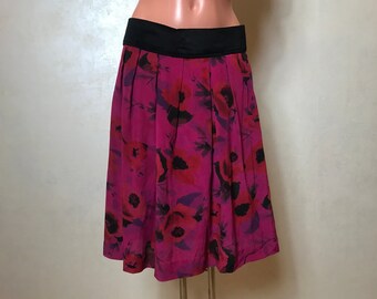 Pink vintage skirt, floral print, silk fabric, knee length, flare A-line, yoke waist, medium size, summer skirt