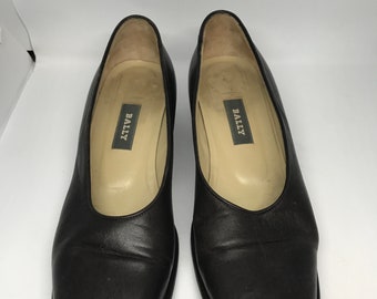 Vintage Footwear Collection Size EU 39: Leather Flats, Suede Heels, Slouch Boots, Sneakers