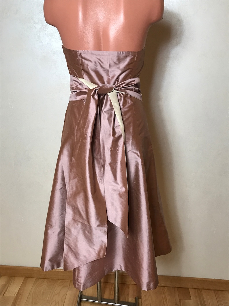 medium size silk fabric Pink vintage 90s elegant dress fit and flare knee length formal event strapless sweetheart