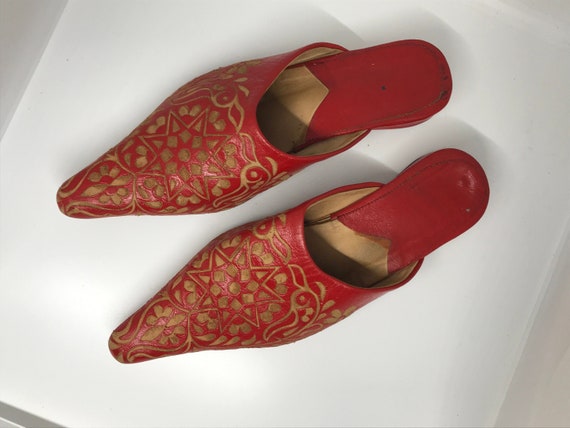 Red vintage 80s mules, leather shoes, point square
