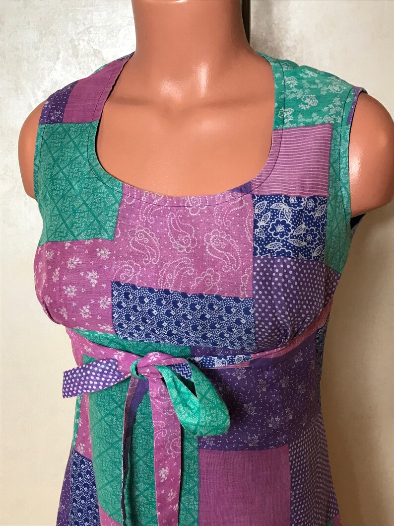 empire waist purple green blue sleeveless dress different prints A-line small size Vintage 60s dress mini length