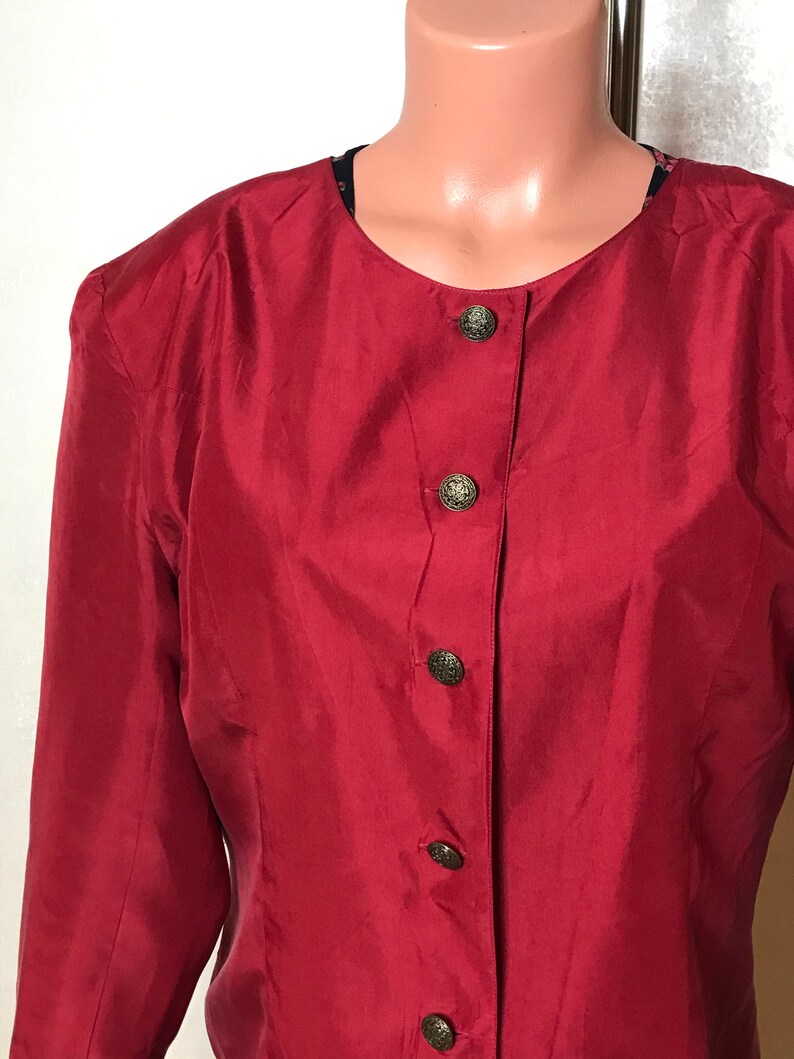 Red vintage 80s jacket light womens jacket crew neck long sleeves medium size chineze jacket silk fabric