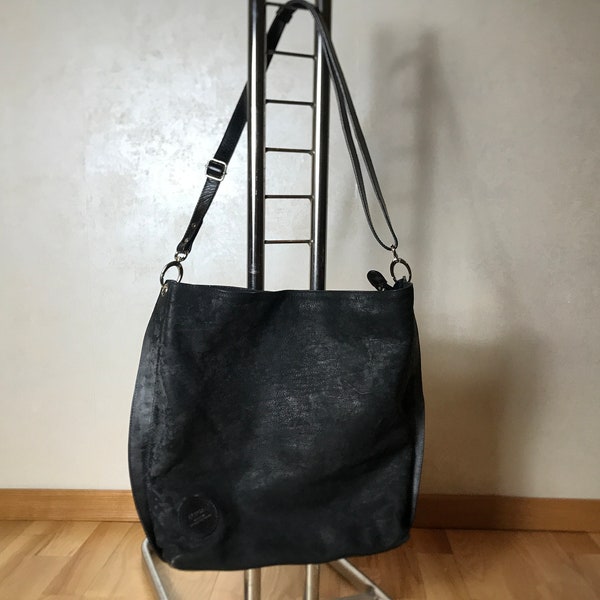 Leather vintage 90s bag, large size, black leather, square shape bag, long cross body strap, casual bag, roomy bag