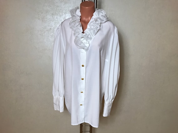White vintage 80s blouse, large size, long sleeves