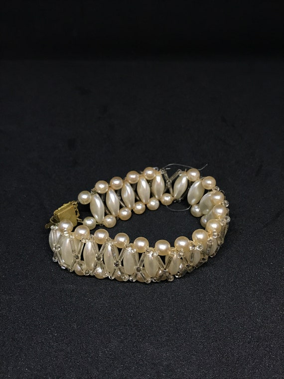Pearly Vintage 60s Bracelet, Shiny Ivory Beads in Different Shapes