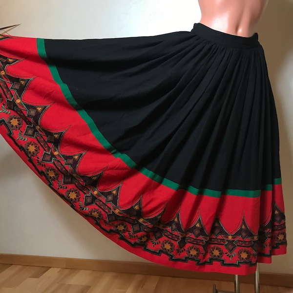 Black Embroidery Ruched A-Line Skirt main image 1