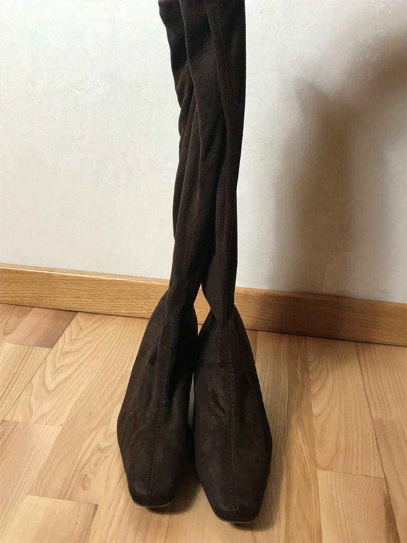 Vintage Footwear Collection Size EU 39: Leather Flats, Suede Heels, Slouch Boots, Sneakers image 10
