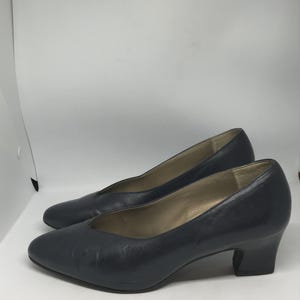 Vintage Footwear Collection Size EU 39: Leather Flats, Suede Heels, Slouch Boots, Sneakers image 14