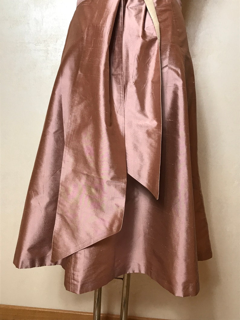medium size silk fabric Pink vintage 90s elegant dress fit and flare knee length formal event strapless sweetheart