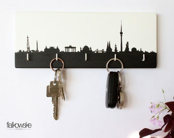 Schlüsselbrett „Berlin Skyline“ handbemalt, handmade, Schlüsselboard, Holzleiste, Hakenleiste, Schmuckaufhänger, Fernsehturm