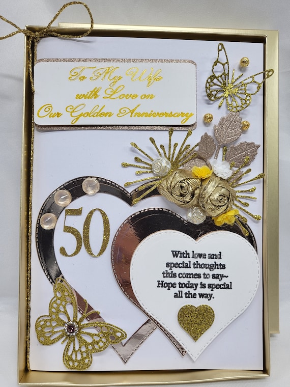 14K Yellow Gold 3-D Happy Anniversary Cake w/Yellow Frosting Pendant Gold 8th happy anniversary 3d rendering | Premium PSD