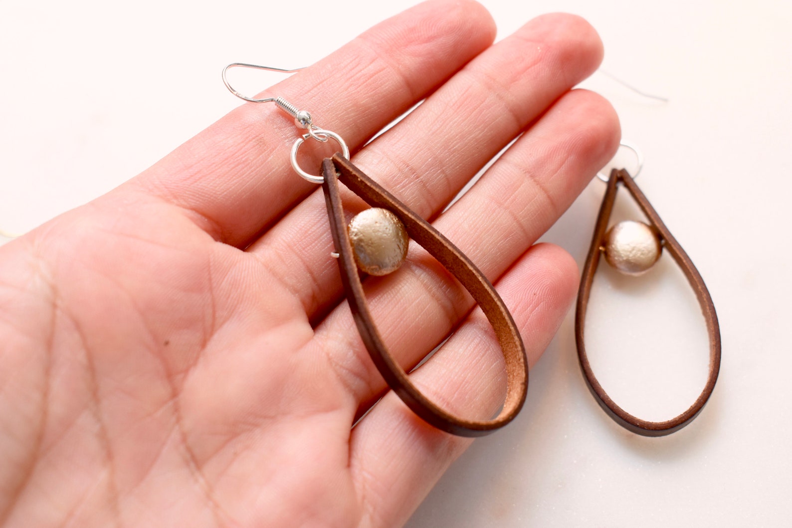 Pearl and Leather Earrings Leather Earrings with Pearl Light Etsy