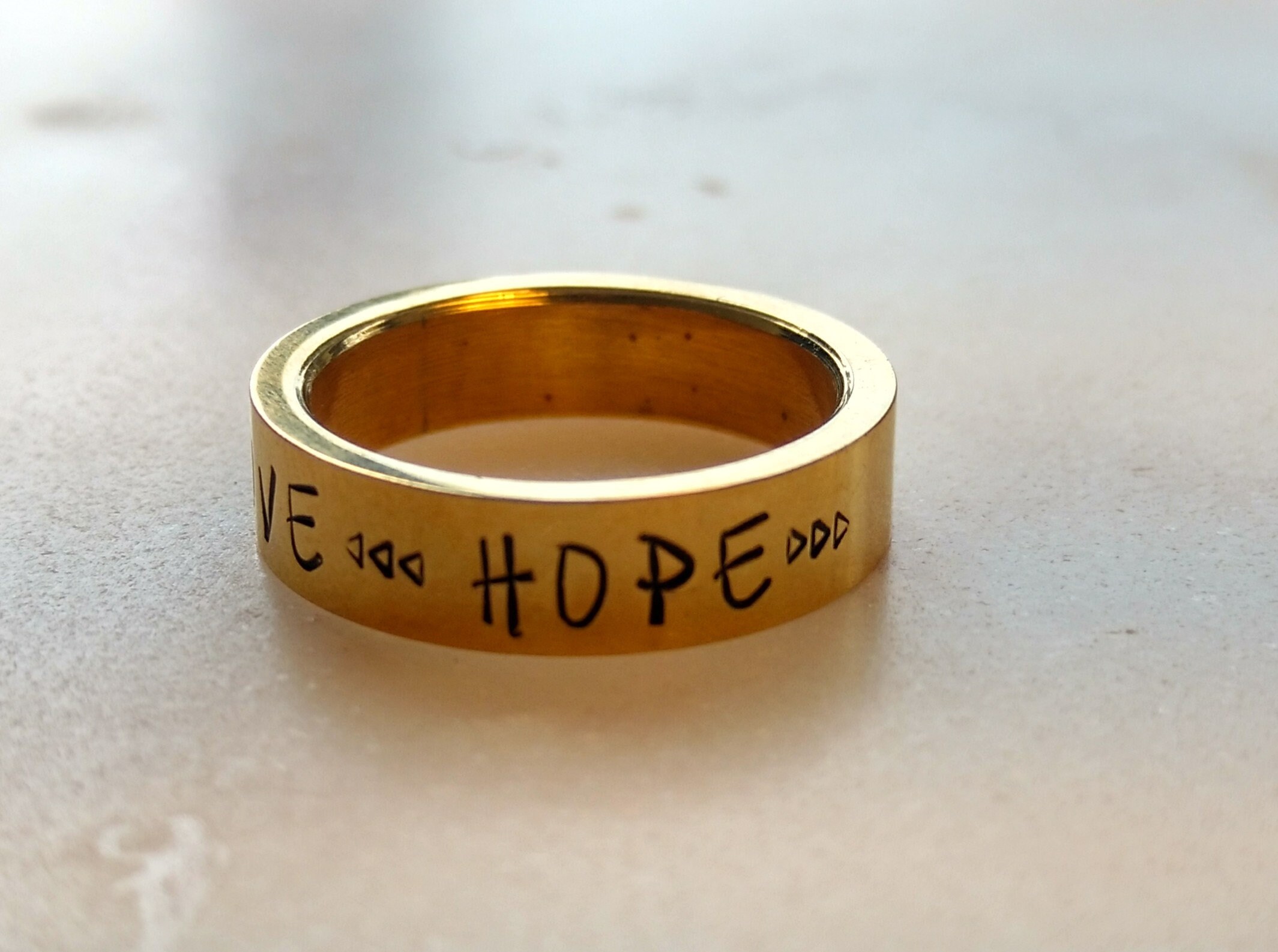 thumbnail image 2 of Jude Jewelers 4mm Stainless Steel Love Faith Hope Mantra 2 of 9